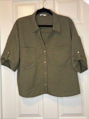 Cavalini Olive Green Button Down Short Sleeved Top